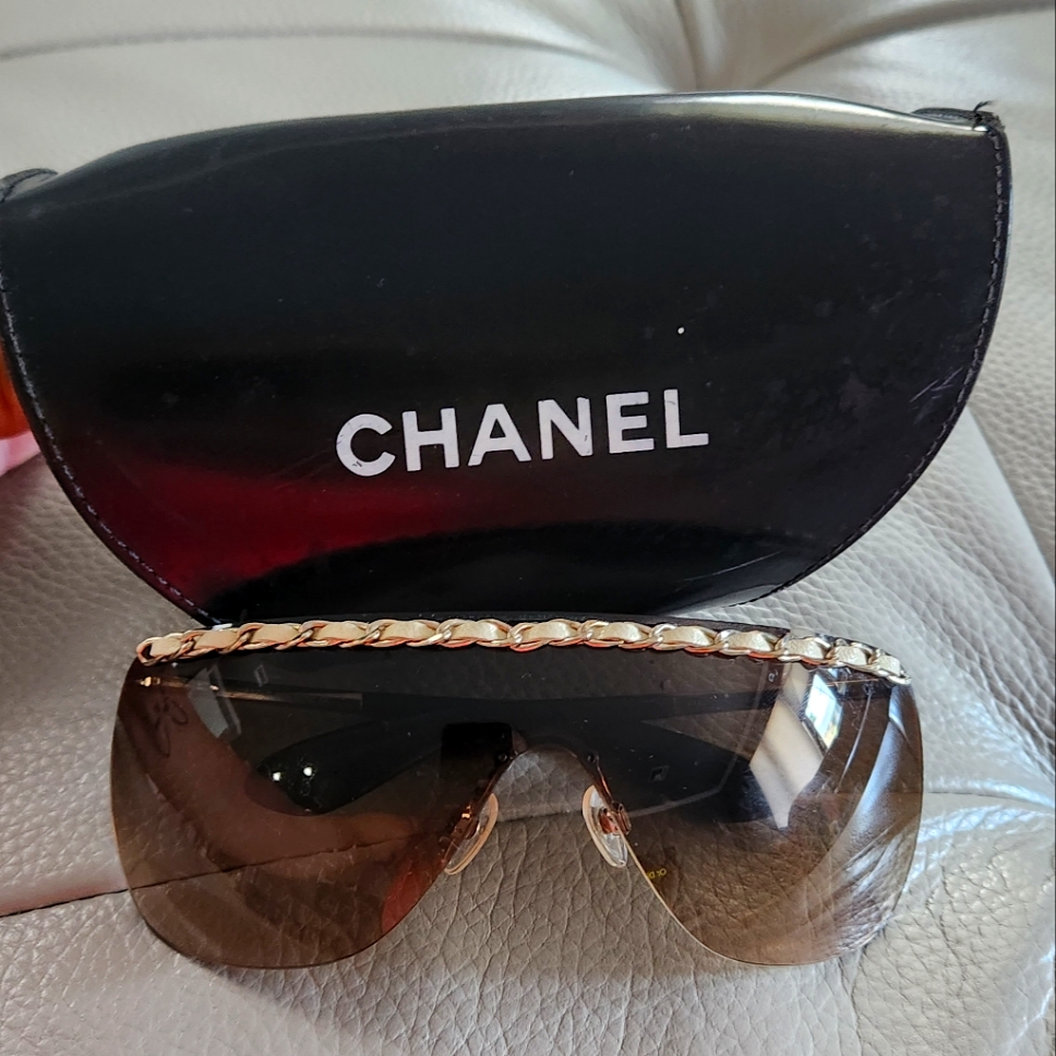 Auth Chanel Chain Sunglasses